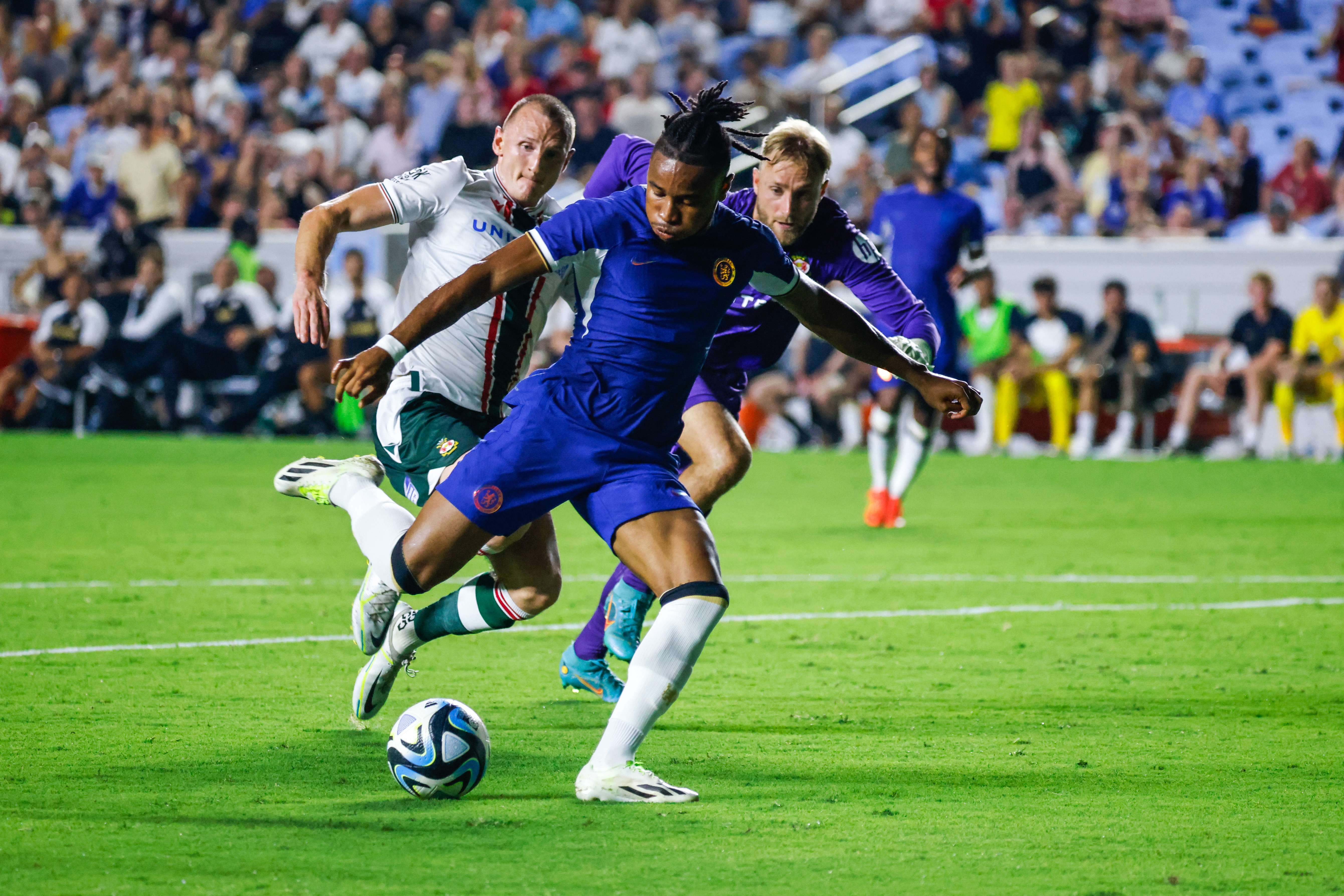 罗马诺:恩昆库希望加盟拜仁,切尔西坚持永久出售&谈判进行中