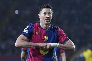 九游体育网页版-因伤缺战西甲首轮+连续替补!莱万:我已恢复100% 目标晋级世界杯