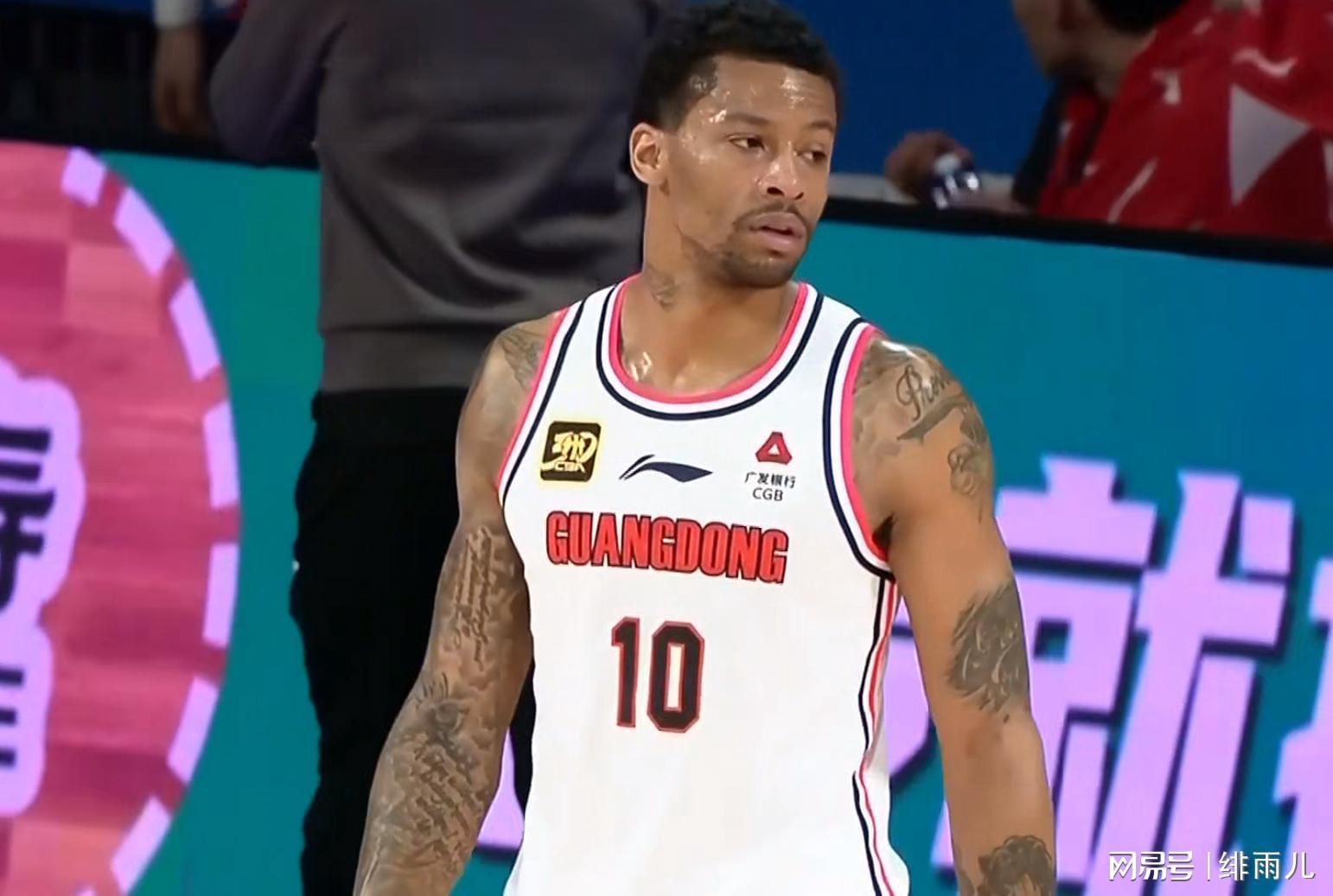 九游体育-逼宫四川队!萨姆纳自宣将加盟广东男篮,保送杜锋“躺”着夺冠?