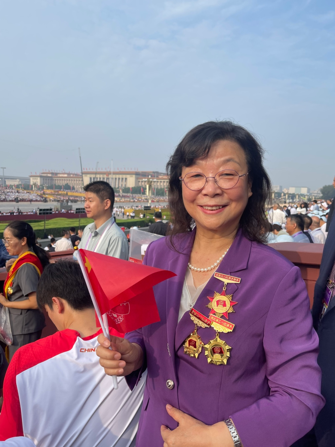 九游体育网页版-来自湖北！金梅林、王霜、郑钦文等现身阅兵现场