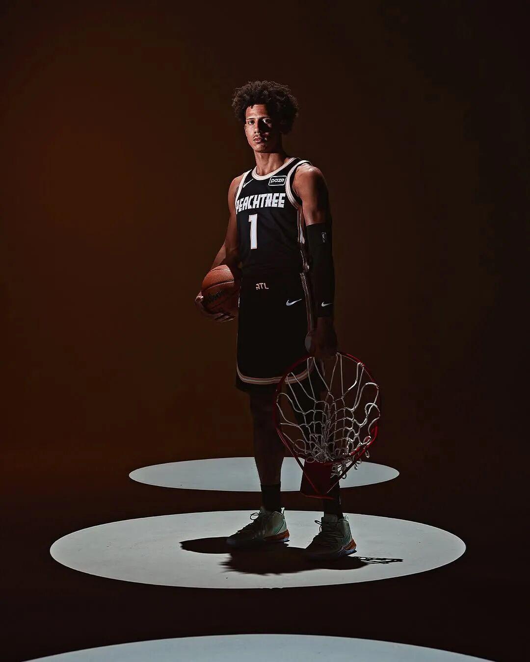 全明星还不够!本赛季的杰伦约翰逊,能否入选最佳阵容?