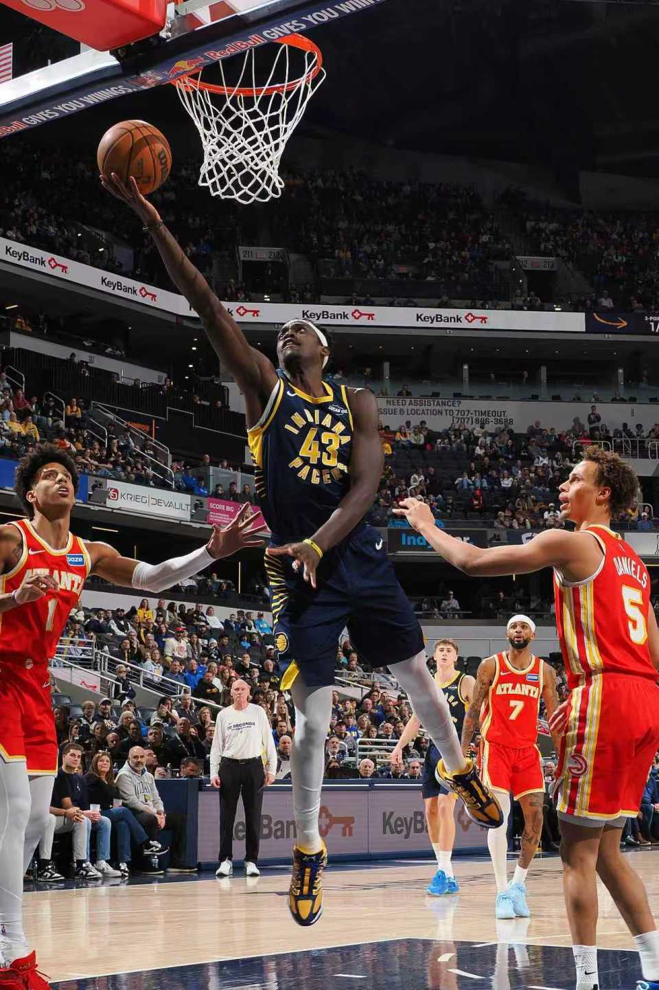 英雄联盟-杰伦33+12+10老鹰爆冷惜败步行者 内姆哈德26+6+10引3人20+